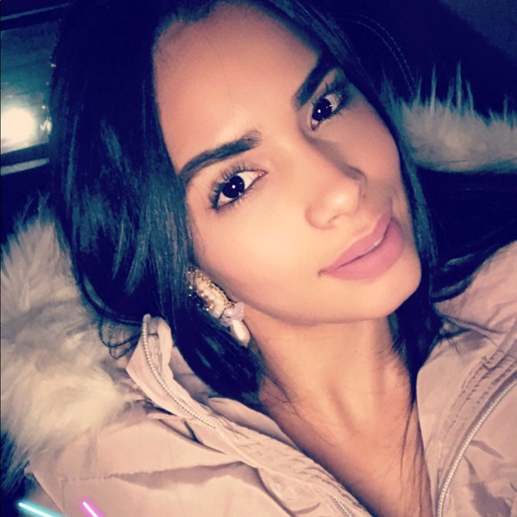 Meet your Posher, Anllelina - Picture 1 of 1